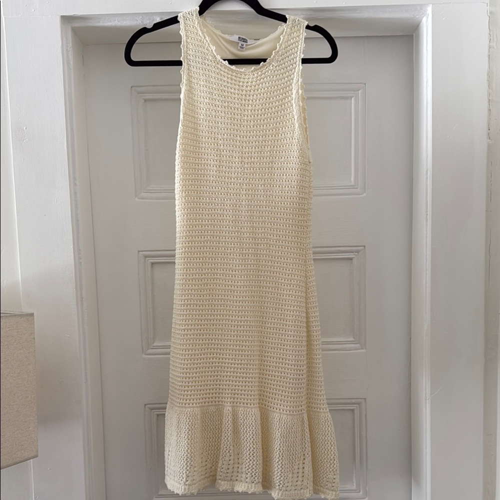 BB Dakota by Steve Madden Elegant Cream Sleeveless, Crocheted Dress